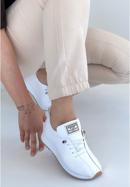 Fiert Beyaz Cilt Bağcıklı Spor Ayakkabı