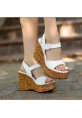 Riboy Beyaz Cilt Dolgu Topuk Sandalet